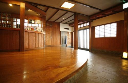Kinosaki Onsen Hotel | Sennennoyu Koman
