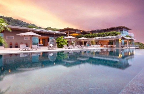 Choeng Thale Villa | Sensational Layan Beach 7 Bedroom Villa