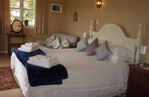 Upper Hutt Other | Sensational views in quiet country setting