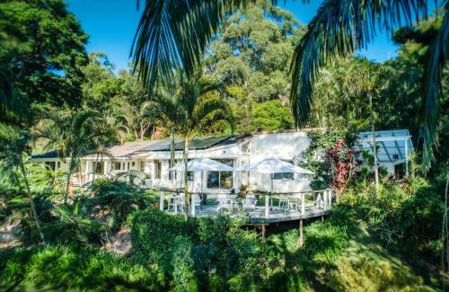 Sapphire Beach Bed & Breakfast | Sensom Boutique Bed and Breakfast
