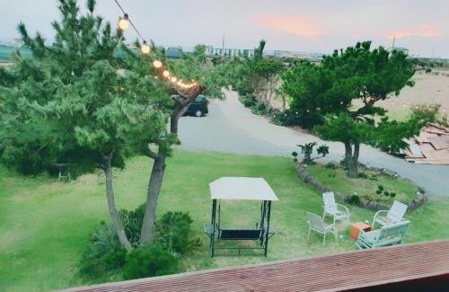 Andeok House | Seoguipo Deluna spa pension