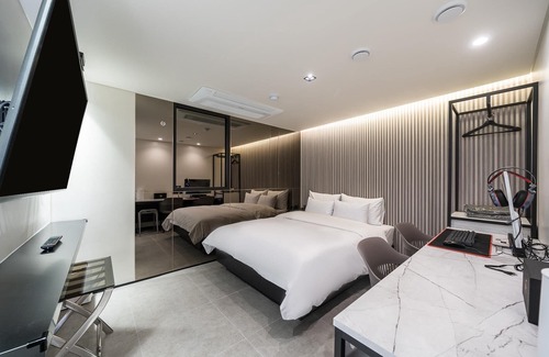Sujeong-gu Hotel | Seongnam DK