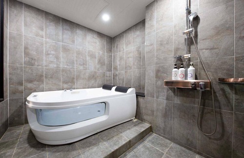 Seosan Hotel | Seosan November