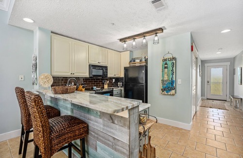 Mexico Beach Condo | Sep 3-19 Last Minute Opening! Oceanview Condo, Heated Pool, Hot Tub & Sauna!