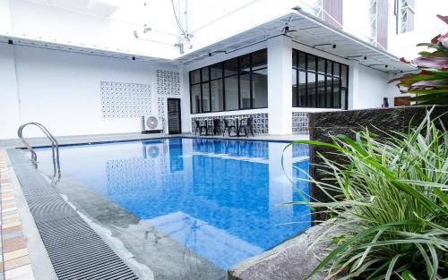 Sumatra Hotel | Sepanak Hotel by Amazing