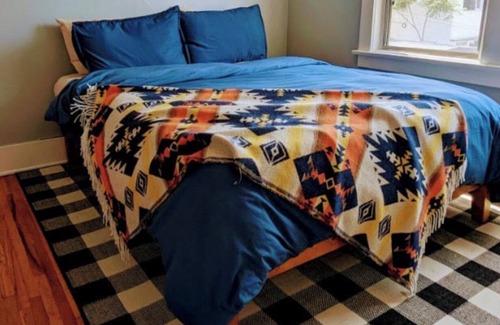 Alamitos Beach Bed & Breakfast | Sept Special - Free 1-day w/3 days min - Cozy 3 beds Yoga by the Beach
