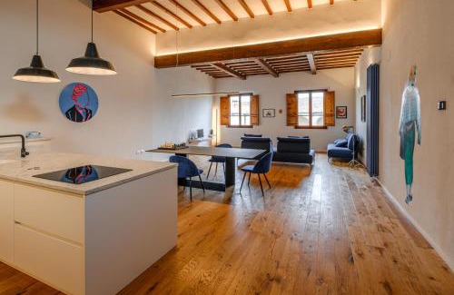 San Miniato Apartment | Ser Ridolfo 14 Loft - unconventional place to stay