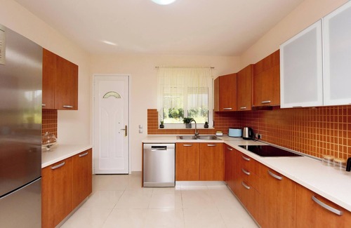 Pastida House | Seraina House