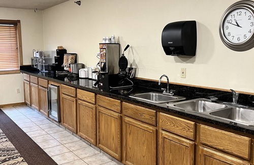 Sundance Hotel | Serena Inn & Suites - Sundance