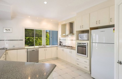 North Creek House | Serendipity - 4 BR beachfront Lennox Head home