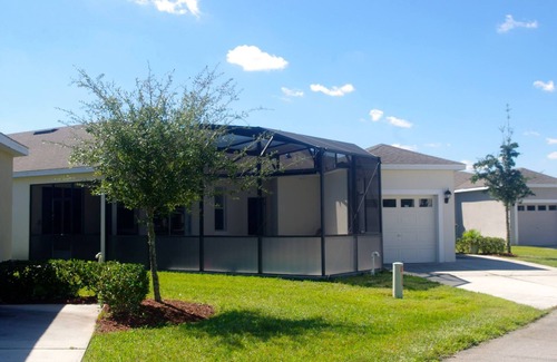 Trafalgar Village Villa | Serendipity Florida, Charming Villa with pool & spa -