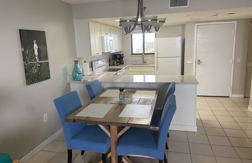 Hudson Condo | Serene 1 Bed/1 Bath Condo on Gulf Coast with Resort-Style Amenities