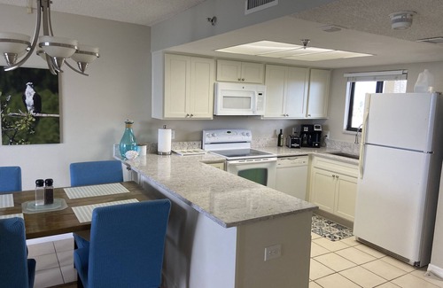 Hudson Condo | Serene 1 Bed/1 Bath Condo on Gulf Coast with Resort-Style Amenities