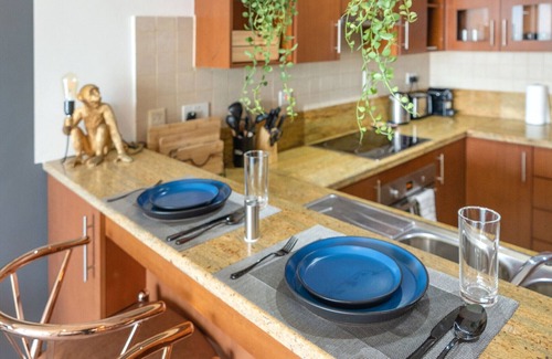 The Greens Apartment | Serene 1BR Apt in Fairways West Tower, The Greens