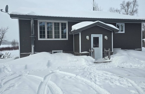 Timiskaming District House | Serene 2-bedroom house in beautiful Tarzwell with WiFi
