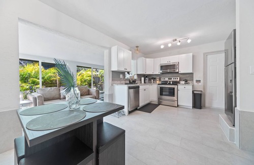Shore Acres House | Serene 2BR with Expansive Backyard Oasis