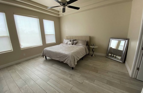 Chamberino House | Serene 3-bedroom house in West El Paso with WiFi, AC, jacuzzi