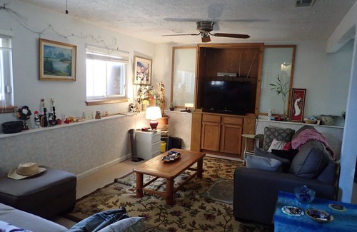 Lamar Heights Area House | Serene 3-bedroom house with WiFi in Arvada