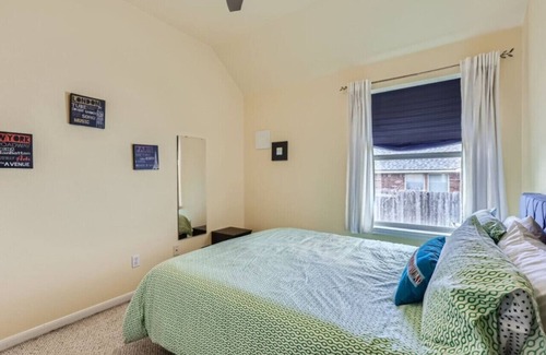 Stone Canyon House | Serene 3BR Scandinavian Retreat in Prime Locale