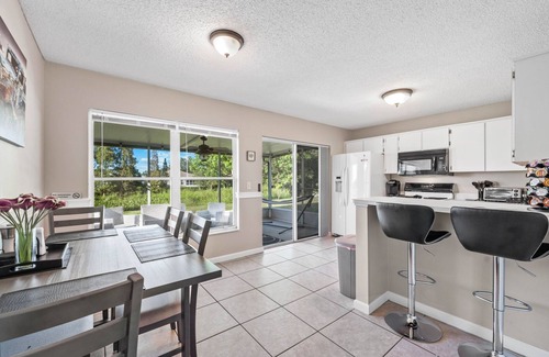 Brandon House | Serene 4BR Lakeside Retreat - Fire Pit & Comm Pool