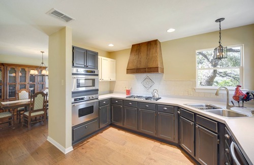 Austin House | Serene Austin Home on 3 Acres: 17 Mi to Downtown