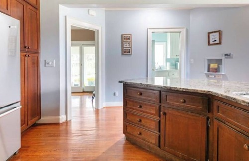 Nicholasville House | Serene beauty: secluded, convenient