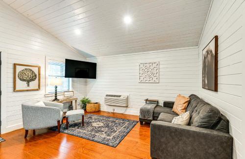 Broken Bow House | Serene Broken Bow Cabin with Fire Pit and Gas Grill!