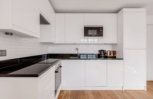 Fairfield Apartment | Serene & Calm 2BR flat in quiet Croydon