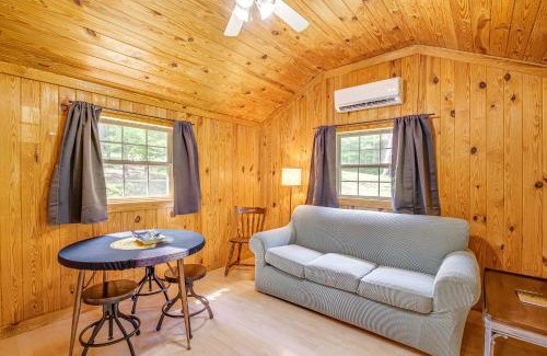 Clarkson House | Serene Clarkson Cabin about 4 Mi to Nolin Lake Access!