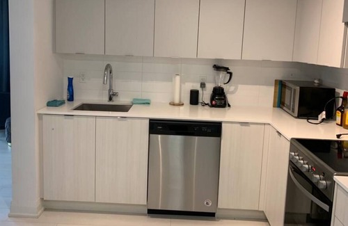 Islington - City Centre West Condo | Serene Condo 10 minutes from Downtown Toronto