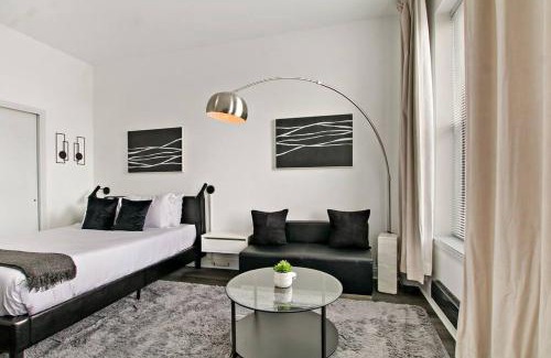 East Hyde Park Apartment | Serene & Contemporary Studio Apartment - Del Prado 817