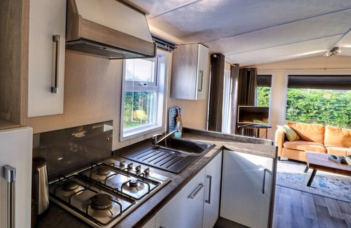 Hollum Ski Chalet | Serene Dune Chalet near Beach