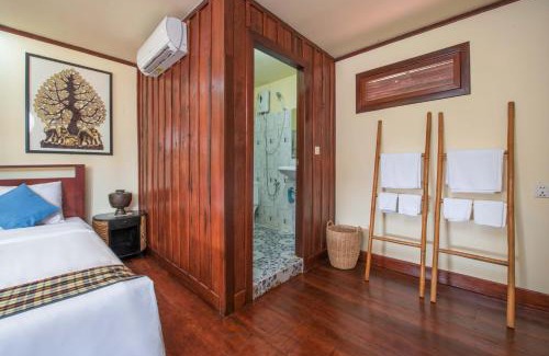 Prasat Bakong Cabin | Serene Eco Work & Relax Retreat Rice Field