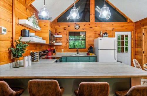 Pigeon Forge House | Serene Escape Minutes from Smoky Mountain Fun