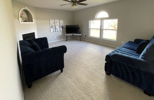 Lewis Center House | Serene Family vacation home close to city