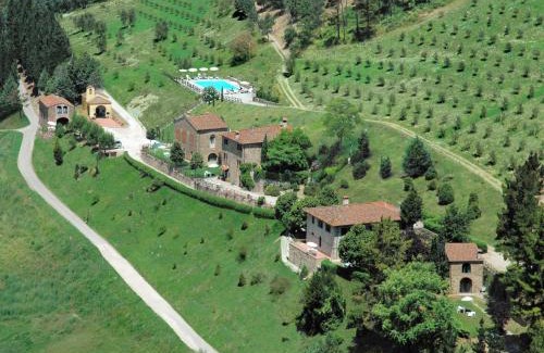 Dicomano House | Serene farmhouse in Dicomano with swimming pool