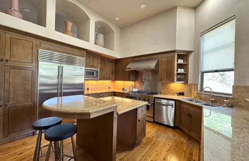 Claremont Hills House | Serene Four-Bedroom Estate with Jacuzzi, Game Room, and Panoramic Bay Views