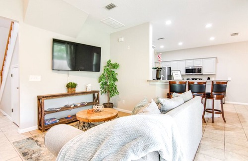 Bearss Plaza House | Serene - Fully Furnished Immaculate Home