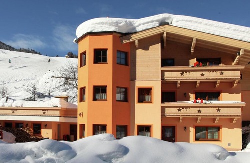 Vorderglemm House | Serene Holiday Home with Infrared Sauna in Salzburg