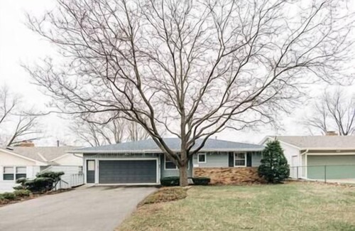 Richfield House | Serene Home 4 Miles to MOA and Airport l King Bed