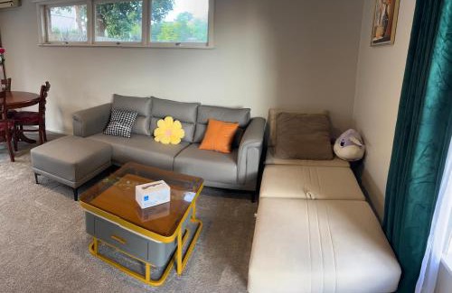 Manurewa House | Serene Home Close to Everything