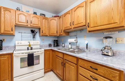 Saint Johns House | Serene Lake House at Indian Lake!