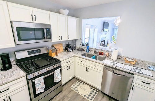 Winter Haven Condo | Serene Lakefront Escape
