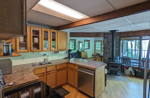 Marmora and Lake Cottage | Serene lakeside cottage. Nestled on the waters edge.