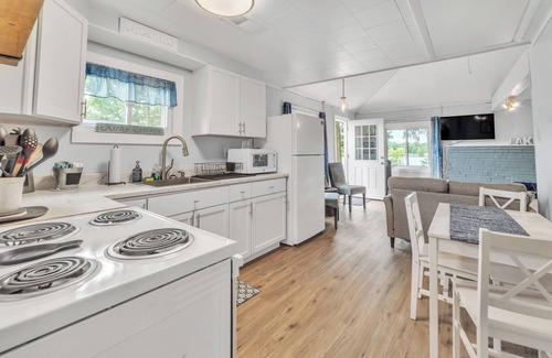 Cheboygan Cottage | Serene Long Lake Cottage: Sleeps 6, waterfront