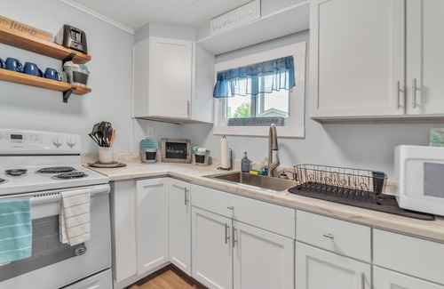 Cheboygan Cottage | Serene Long Lake Cottage: Sleeps 6, waterfront