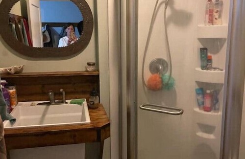 Paige RV Rental | Serene Lotus Belle with salt water jacuzzi!
