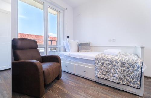 Plovdiv Apartment | Serene Luxe Oasis Retreat on the Outskirts