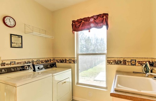 Lyndon Station House | Serene Lyndon House w/ 2 Decks, Fire Pit & Yard!