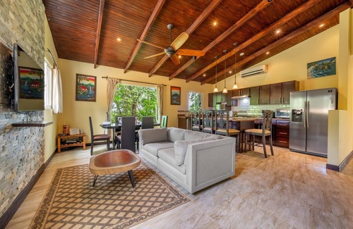Tamarindo House | Serene Mar Azul Zen Villa w/Pool & Yoga Platform